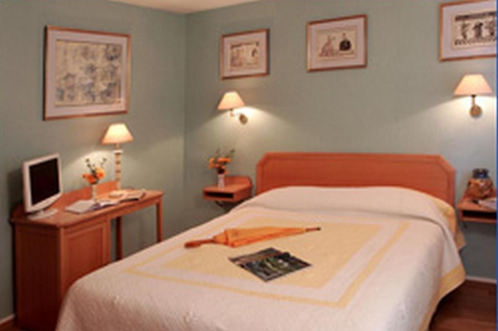 Citotel La Breche Du Bois Clamart Room photo